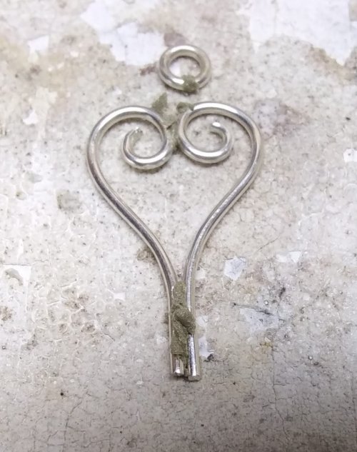 Judy Larson's Wire Heart Pendant with Gemstone Drop - , Contemporary Wire Jewelry, Butane Torch, Soldering, Solder, Close the 16 gauge 3.5mm ID jump ring.